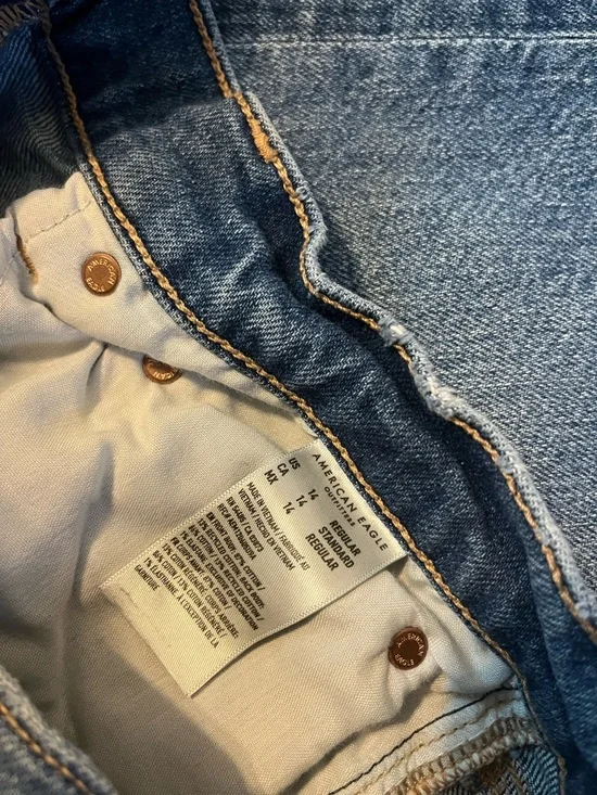 American Eagle Strigid Super High-Waisted Baggy Straight Jean - Picture 8 of 8